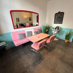 Guest house Le Village D'ezra, Anderlecht
